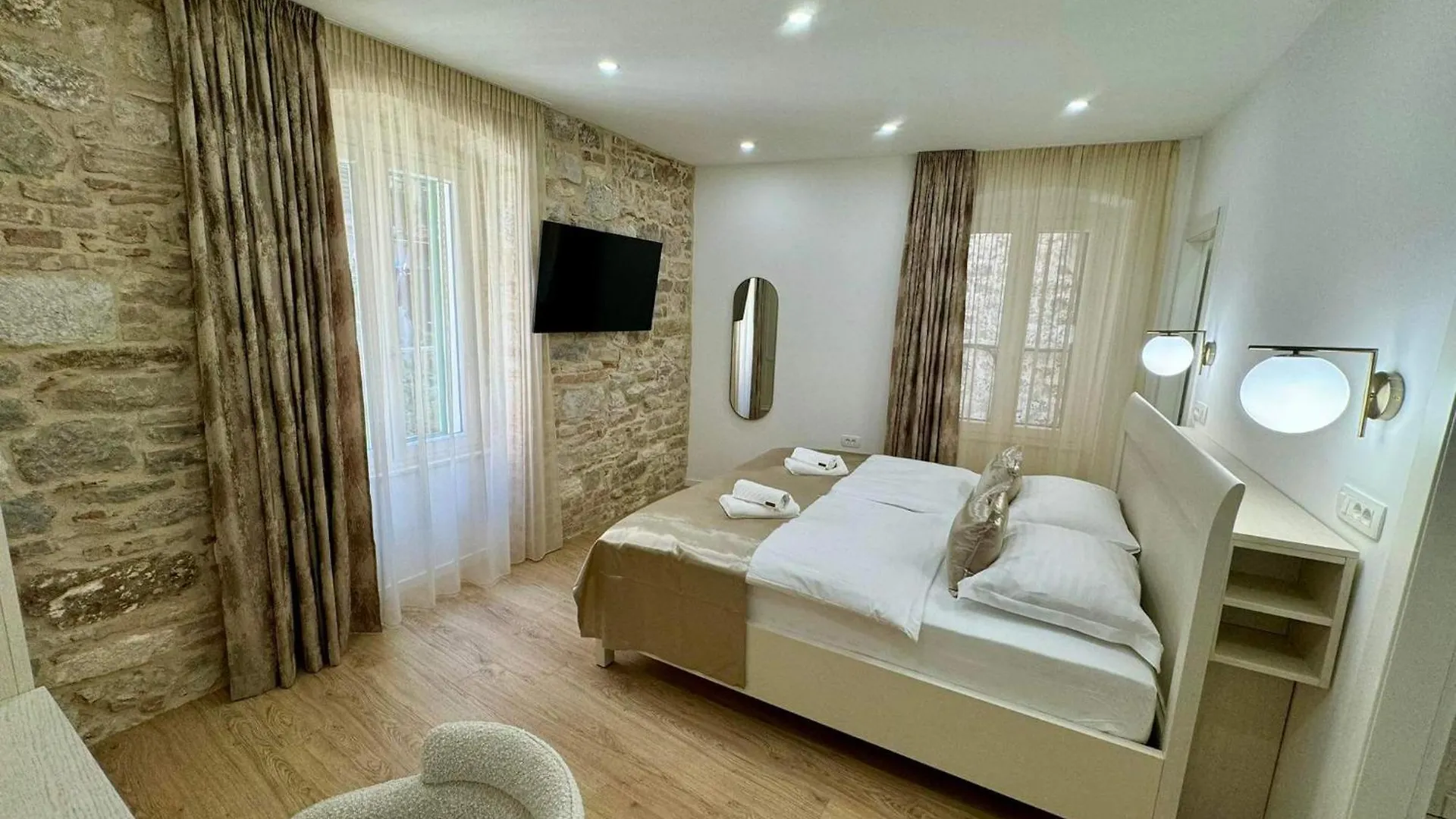 Grace Rooms Split - Heart Of The Old Town 0*,